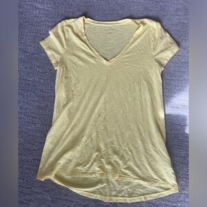 Lilly Pulitzer v-neck tee